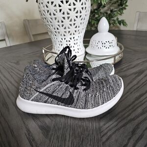 Nike Black and White Knit Sneakers